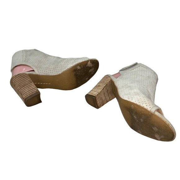 Adam Tucker Women's Size 7 Rowan Suede Heeled Booties Lasercut Open Toe Beige - Picture 5 of 7